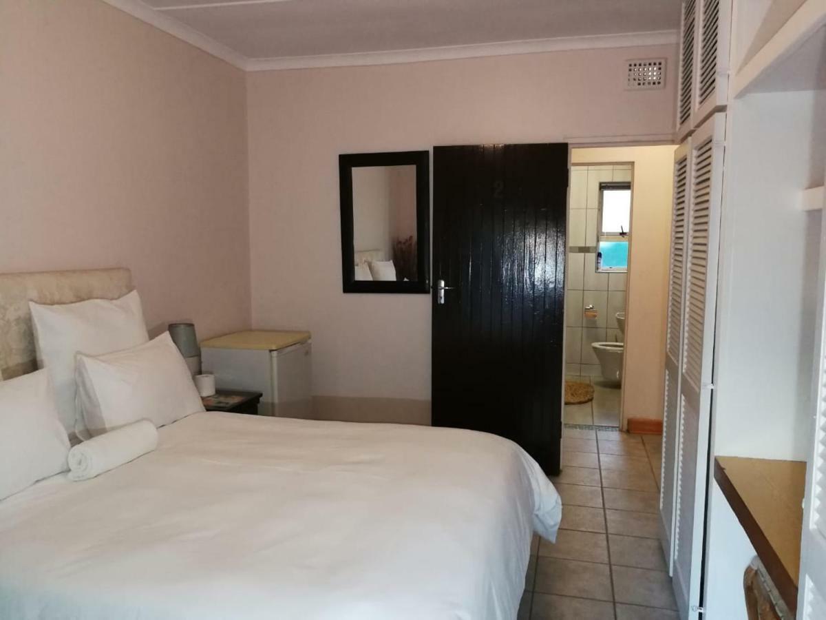 Emangunini Guest House Richards Bay Exterior foto