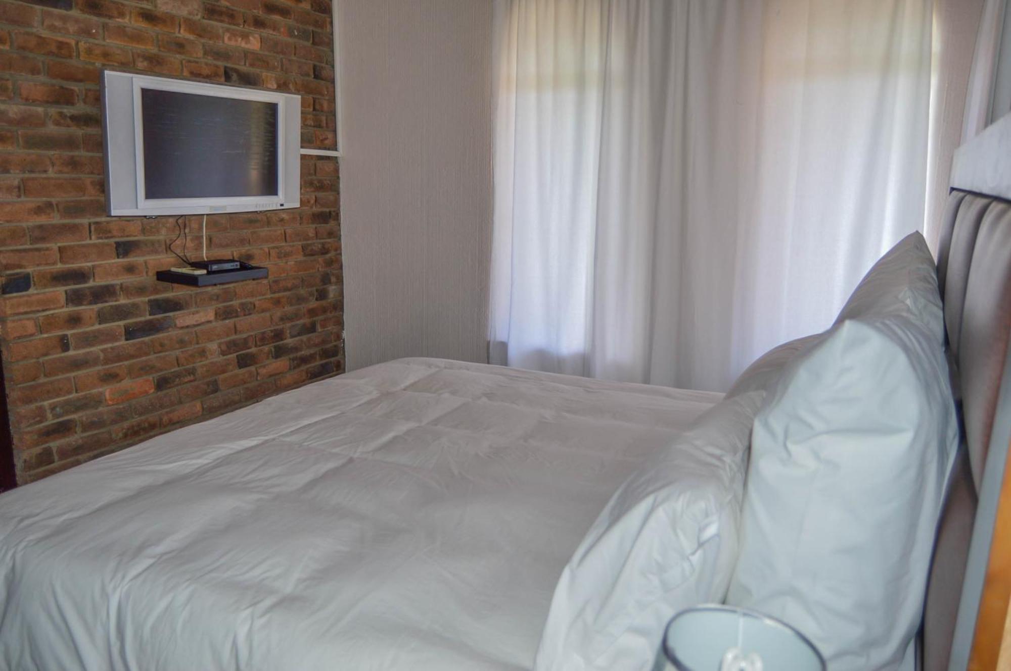 Emangunini Guest House Richards Bay Exterior foto