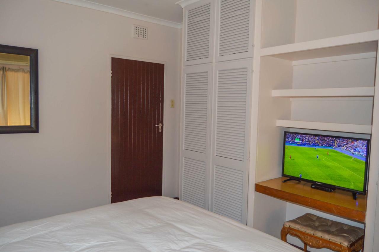 Emangunini Guest House Richards Bay Exterior foto